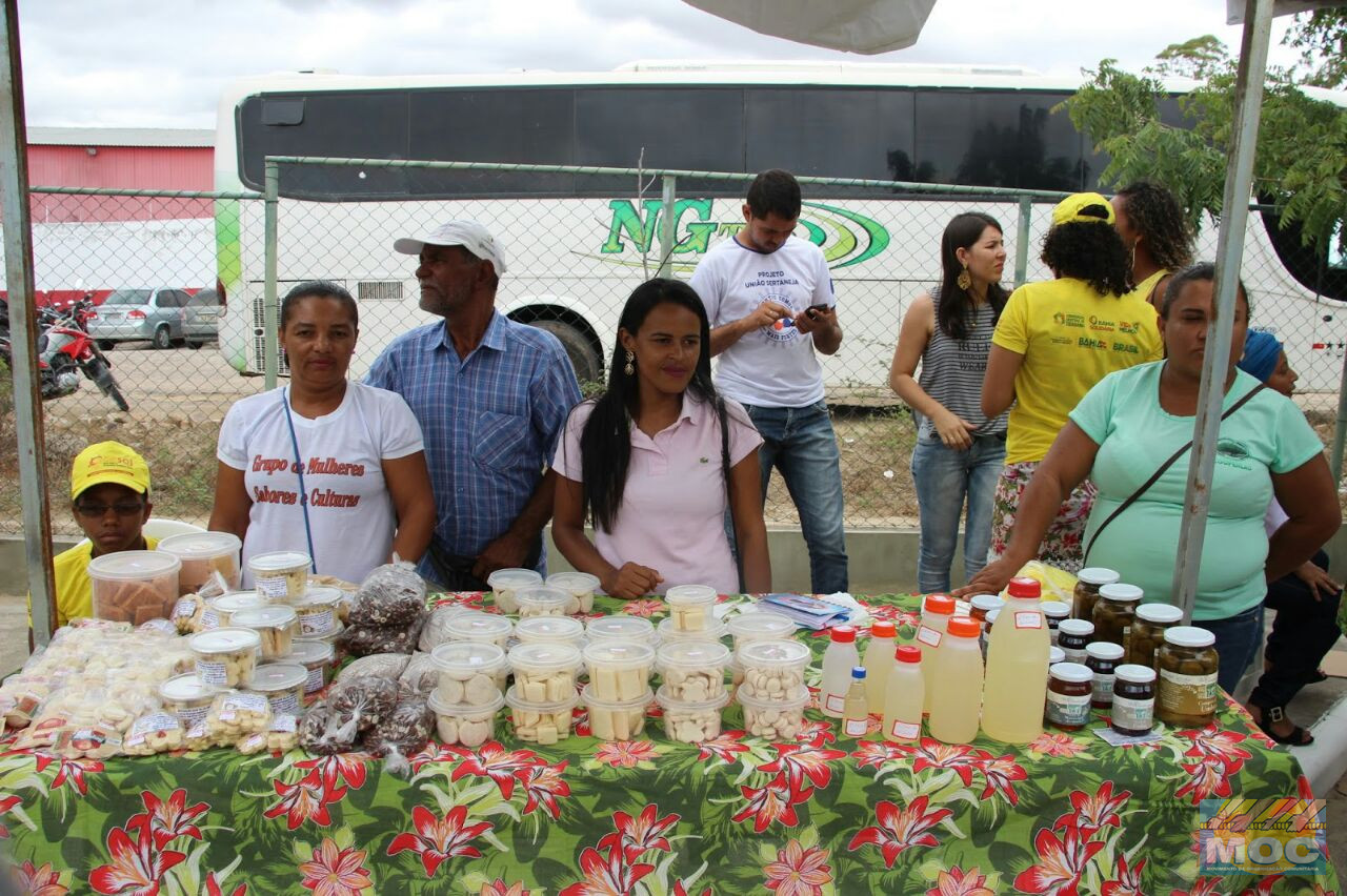 Empreendimentos expõem seus produtos durante o quarto aniversário do Armazém da Agricultura Familiar