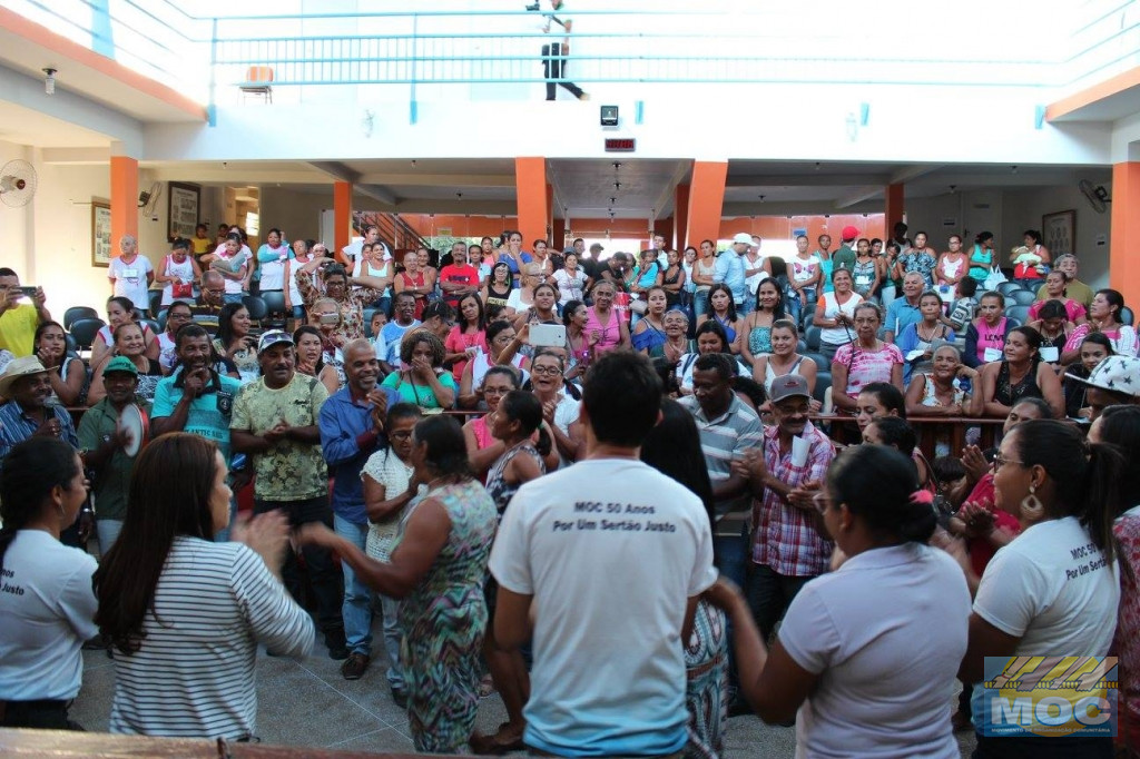 O retorno do Baú de Leitura para Araci foi garantido na passagem da Caravana MOC 50 Anos no município