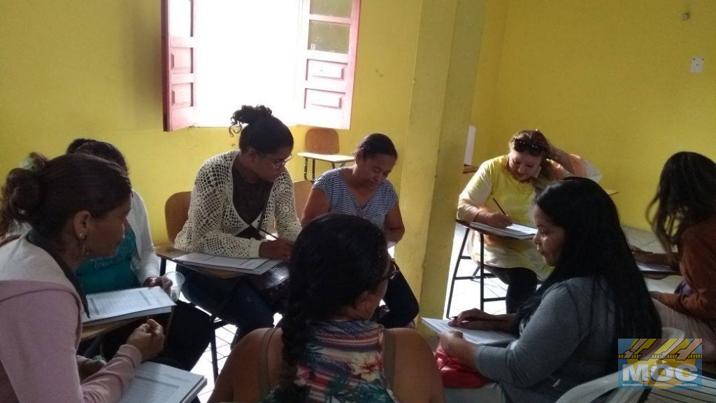 Mulheres participam de curso sobre gestão financeira em Araci