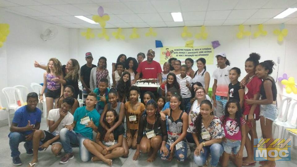 Crianças e adolescentes trocam experiências sobre histórias de vidas em Conceição do Coité 