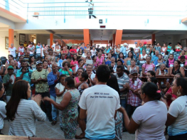 O retorno do Baú de Leitura para Araci foi garantido na passagem da Caravana MOC 50 Anos no município