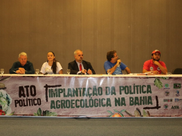 Ato Político reúne agricultores e movimentos sociais pela aprovação da Lei de Agroecologia