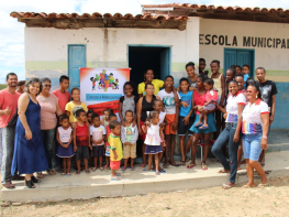 Comunidades de Retirolândia celebram inauguração de Rádios Postes